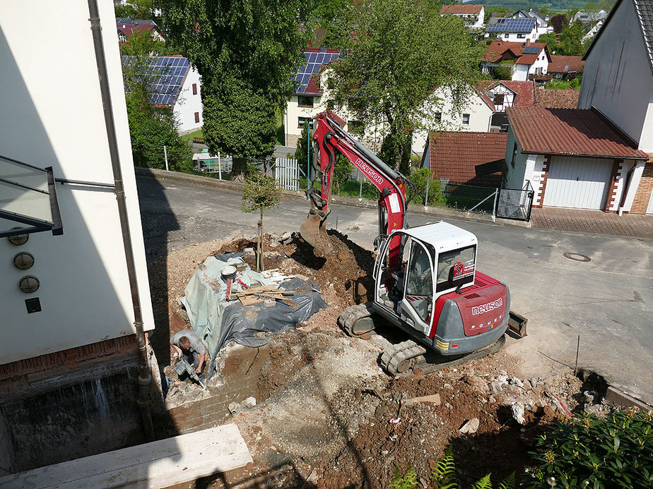 Neugestaltung Eingangsbereich des Gemeindezentrums (Foto: Karl-Franz Thiede))